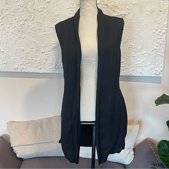 Wilfred Aritzia Niveau Black Linen Blend Longline Vest Pockets Tie Sz S - Picture 2 of 10